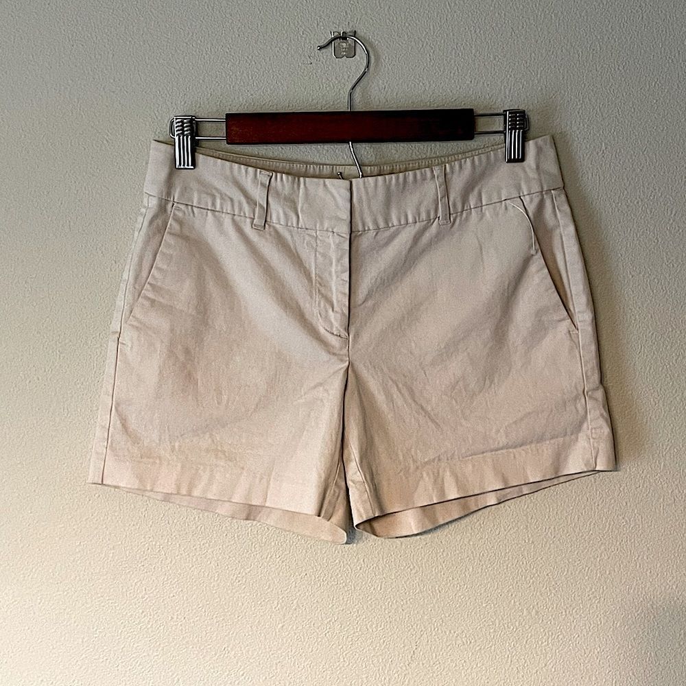 New! Ann Taylor Factory Tan Shorts. Size 2.